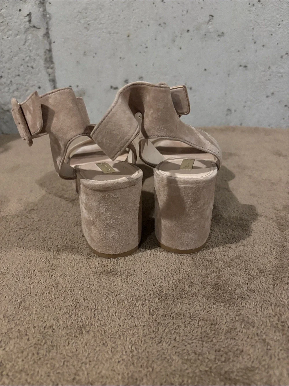 LOUISE ET CIE Tan Suede Hanya Block Heel Platform Sandal - Size 9.5